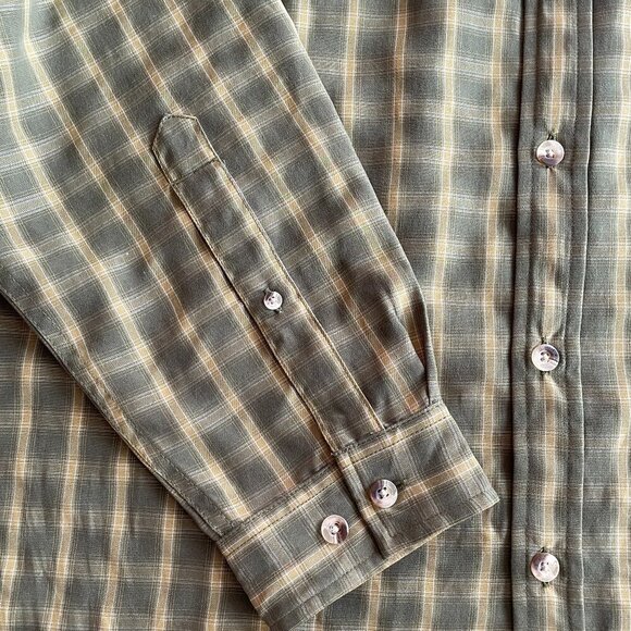The NORTH FACE Men's Green Plaid Button-Up Long Sleeve Shirt, Size Large EUC - Picture 4 of 7